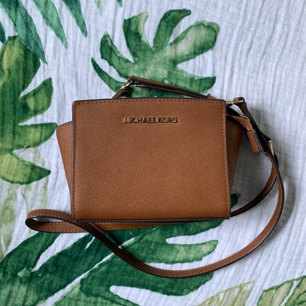 Mini Saffiano Michael Kors Cross body purse